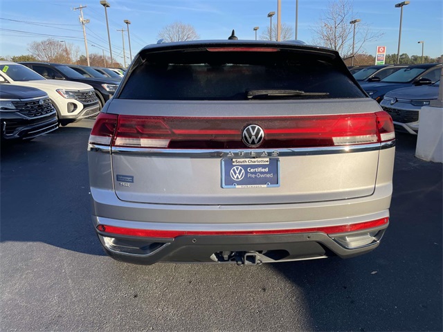 2025 Volkswagen Atlas Cross Sport SE Technology photo 3