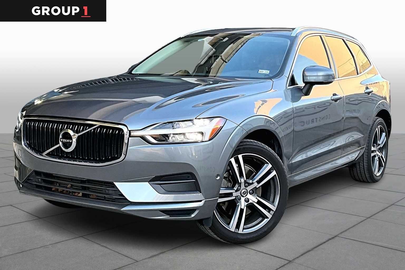 2019 Volvo XC60 Momentum's photo