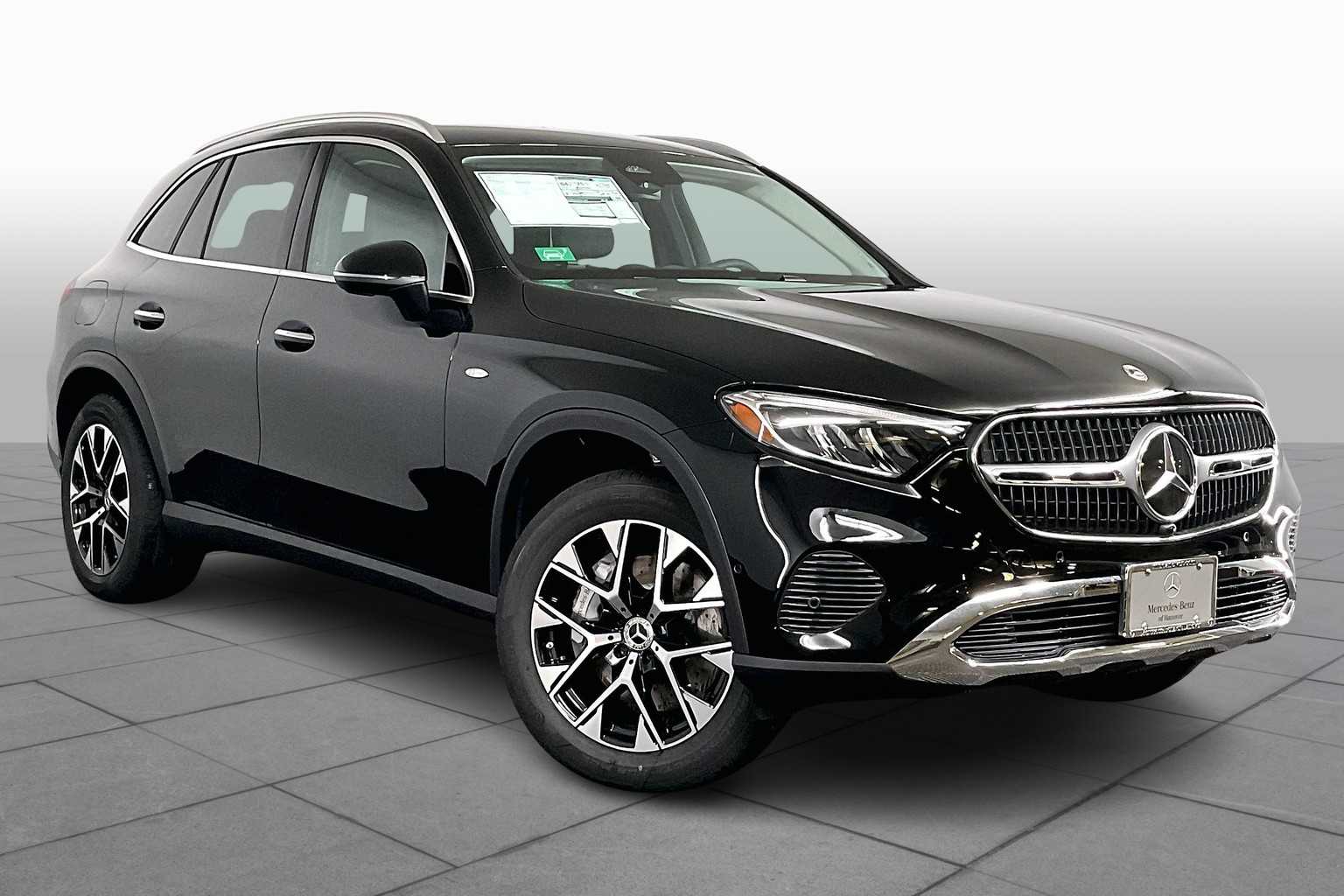 2025 Mercedes Benz GLC 350e 4MATIC photo 2