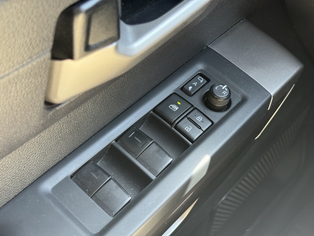 2022 Toyota Tundra SR5 photo 10