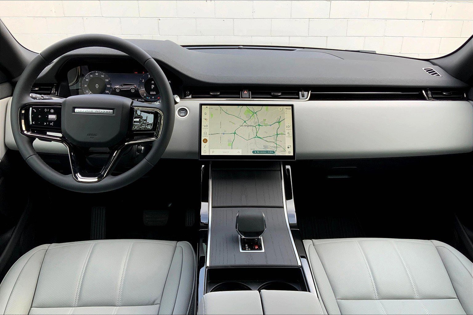 2026 Land Rover Range Rover Evoque S photo 11