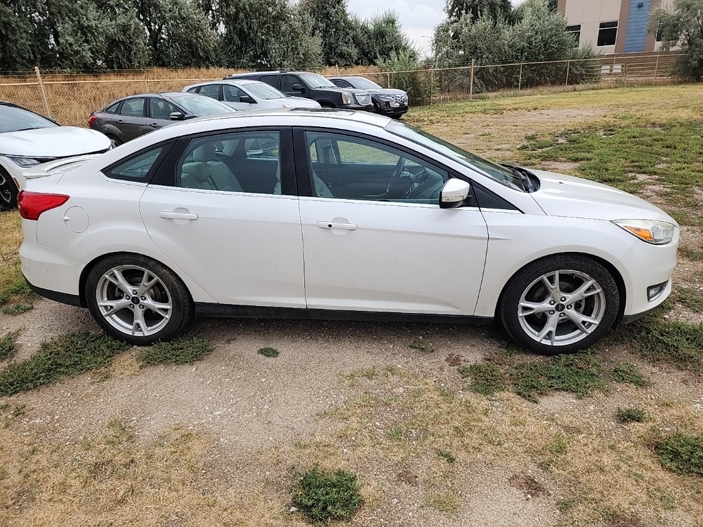 2015 Ford Focus Titanium photo 6