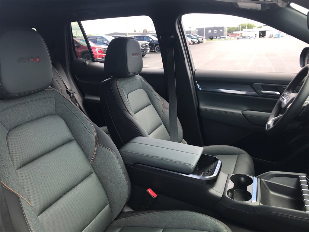 2026 Gmc Terrain AT4 photo 33