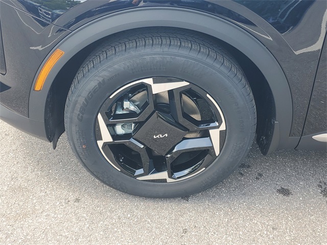 2026 Kia Sportage EX photo 3