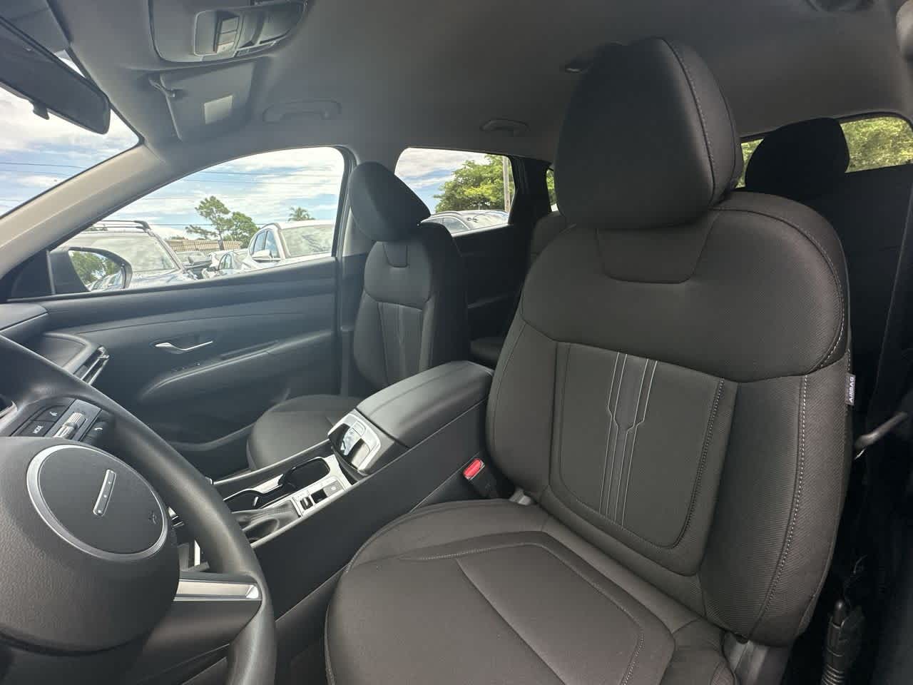 2026 Hyundai Tucson SEL photo 12