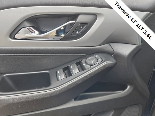 2023 Chevrolet Traverse Cloth photo 22