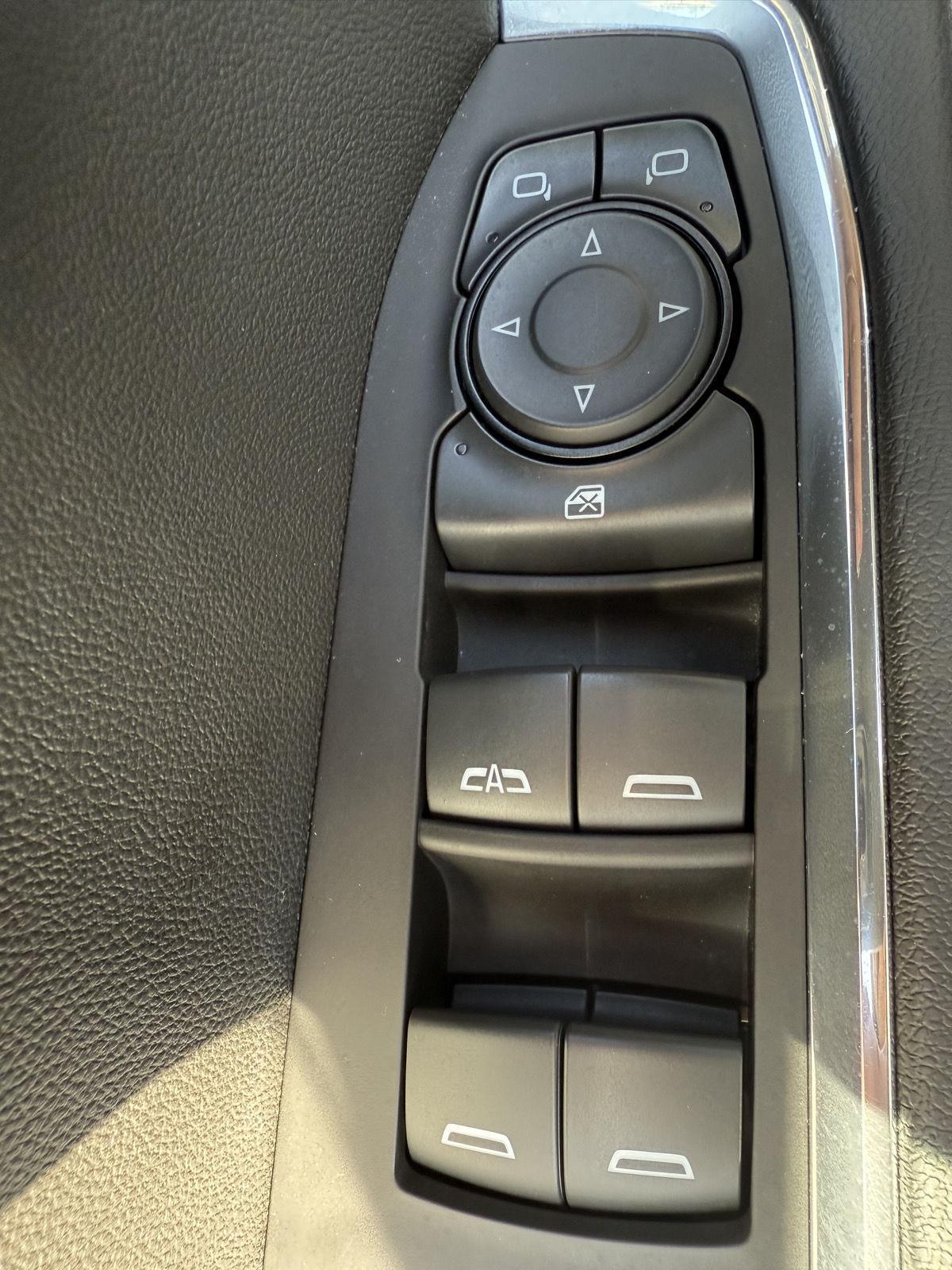 2023 Chevrolet Silverado 1500 LT photo 11