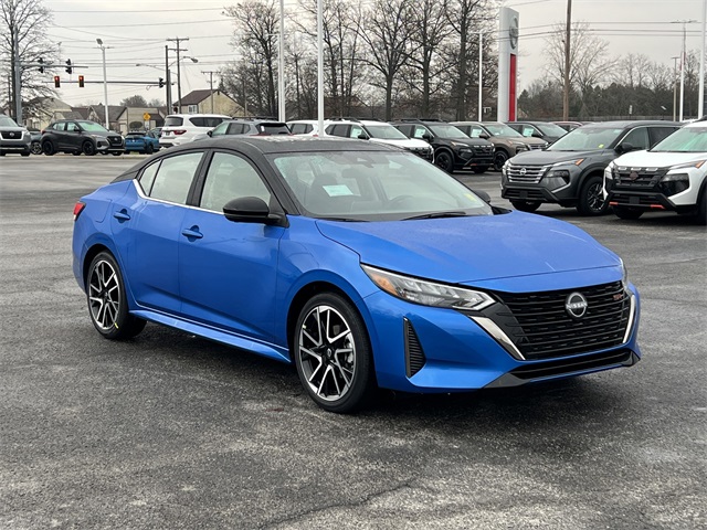 2025 Nissan Sentra SR photo 2
