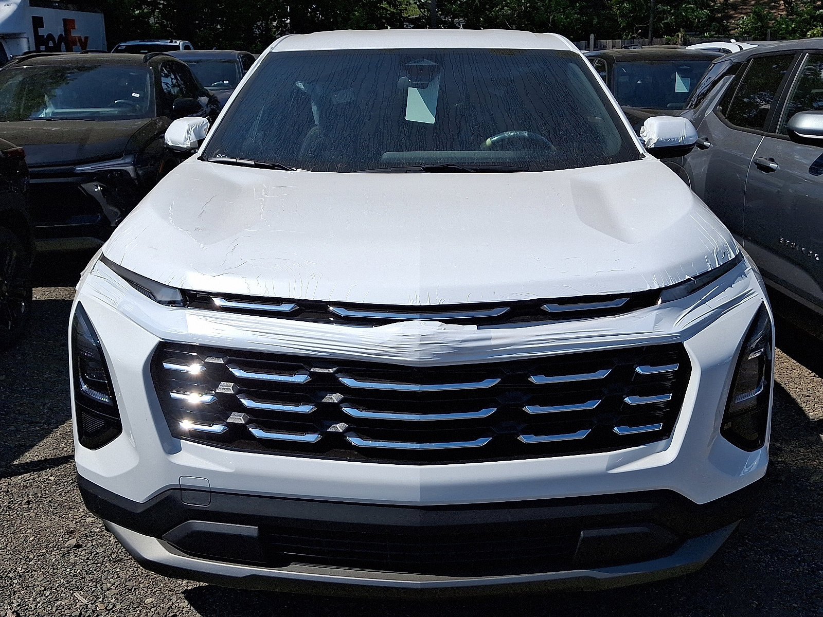 2026 Chevrolet Equinox LT photo 2