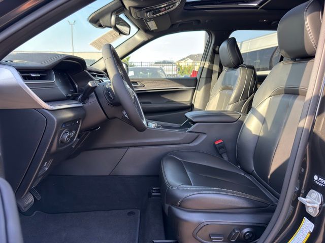 2024 Jeep Cherokee Limited 4xe photo 7