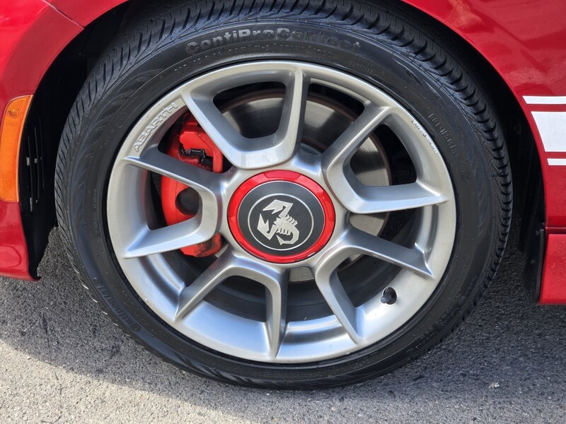 2013 Fiat 500 Abarth photo 9