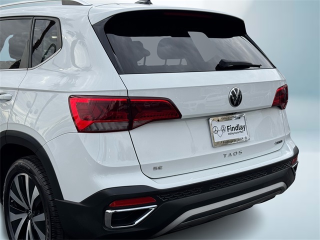 2022 Volkswagen Taos SE photo 3