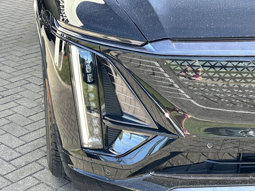 2026 Cadillac Lyriq Sport photo 3