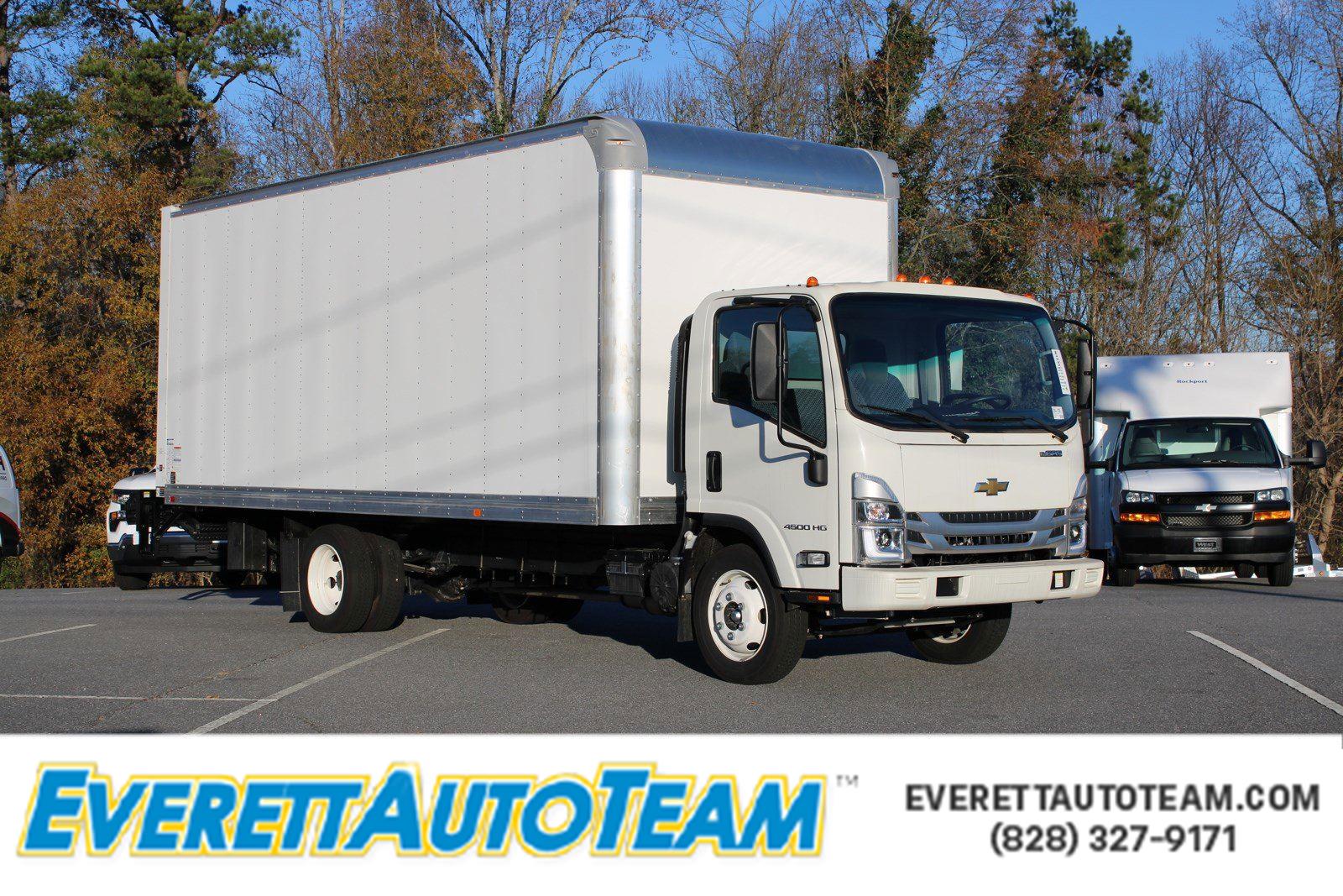 2024 Chevrolet Low Cab Forward Base's photo