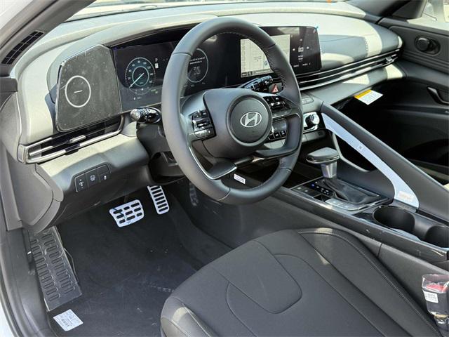 2025 Hyundai Elantra Hybrid SEL Sport photo 2