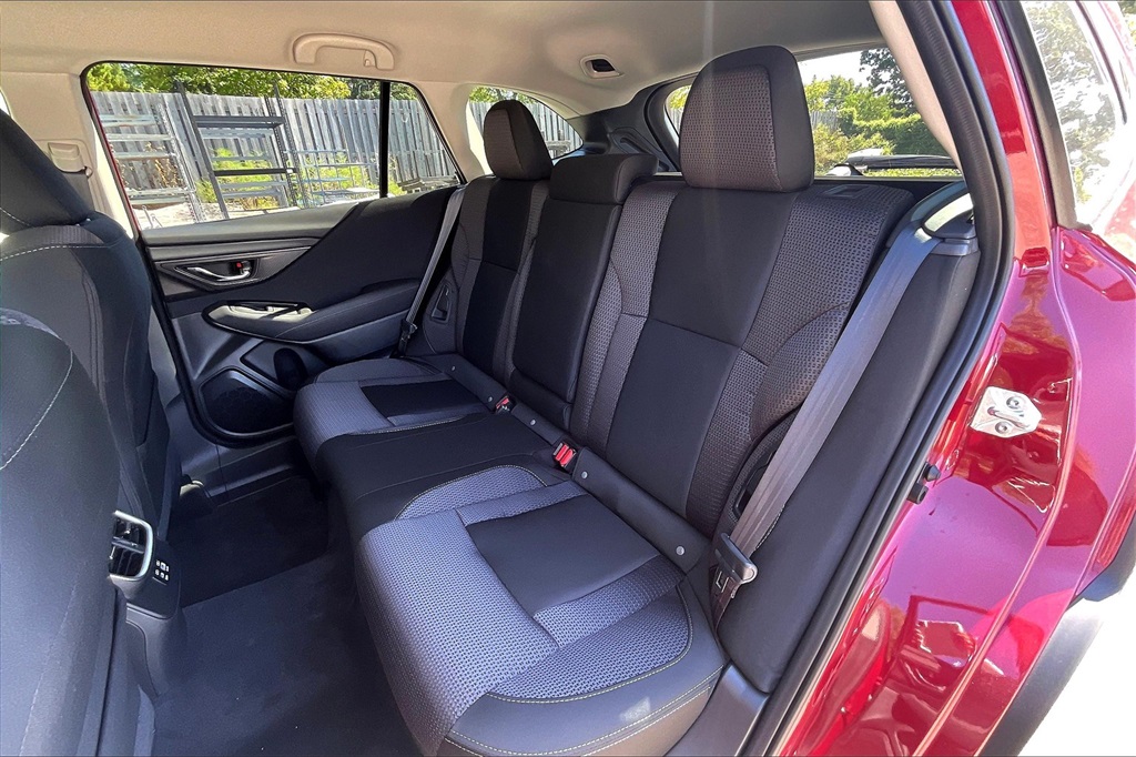 2025 Subaru Outback Premium photo 10