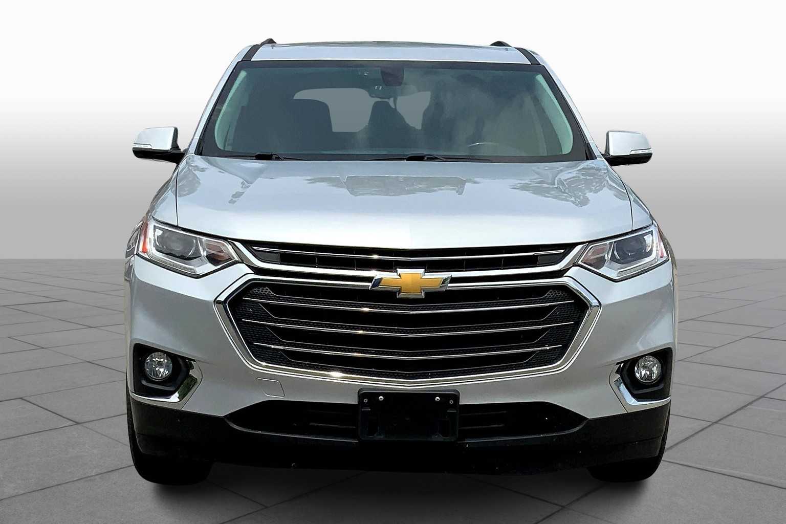 2020 Chevrolet Traverse Leather photo 3