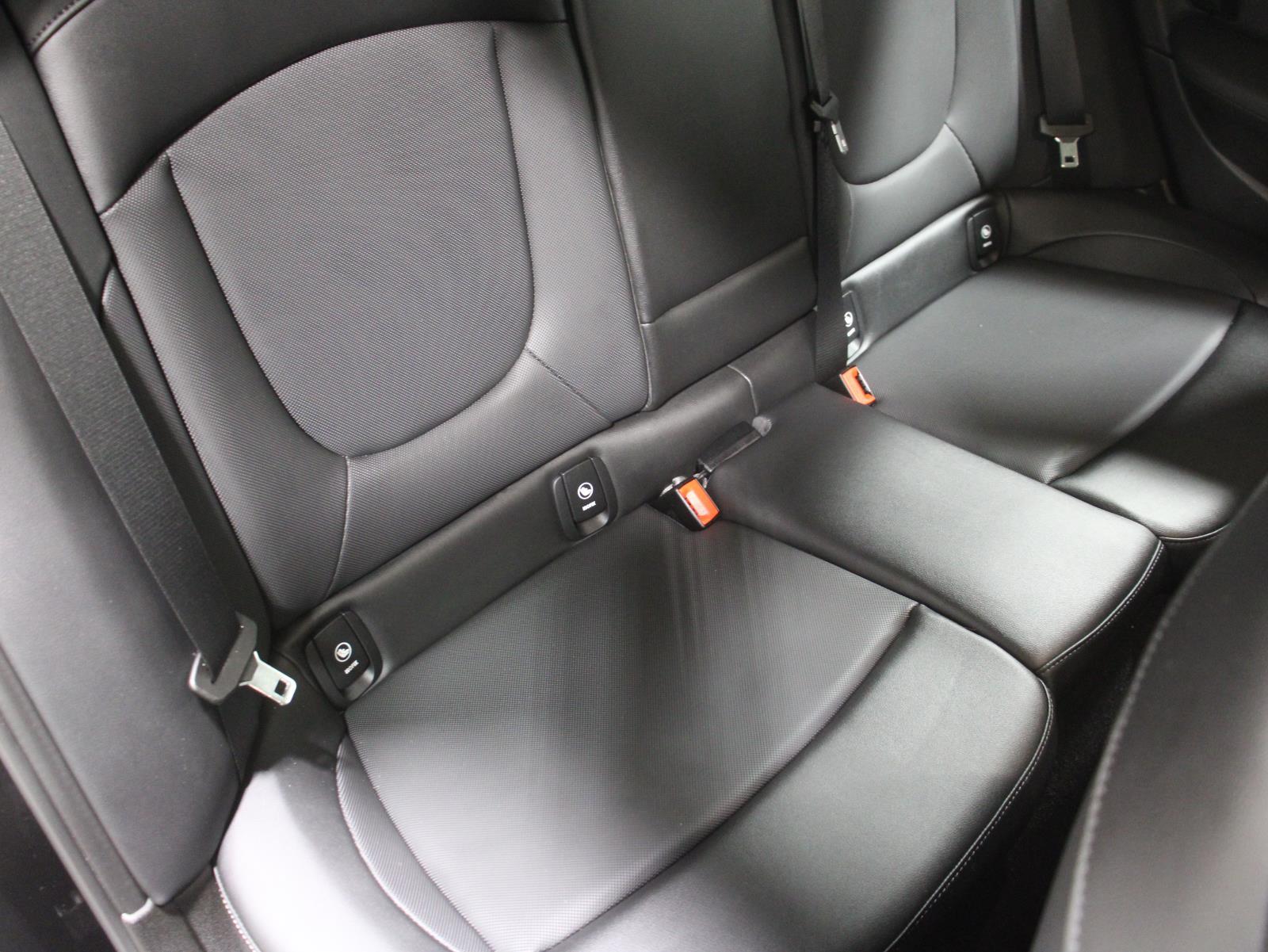 2022 Mini Clubman Base S ALL4 photo 13