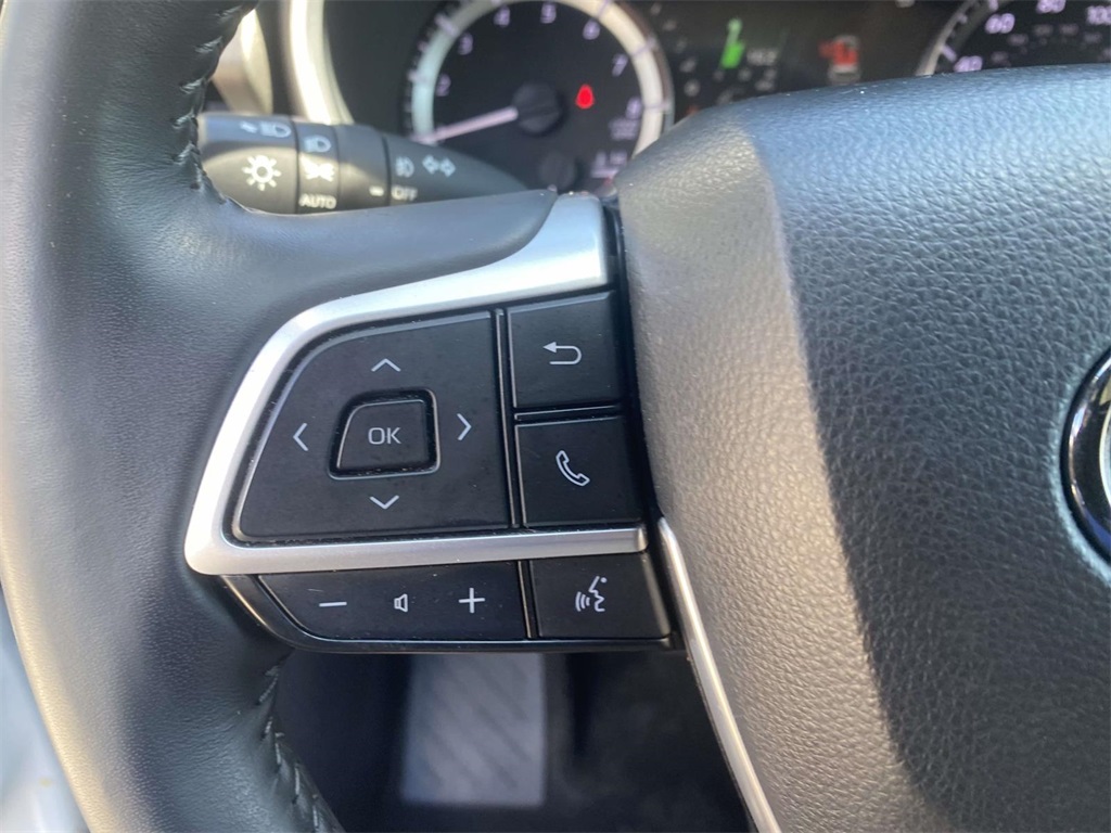 2023 Toyota Highlander XLE photo 24