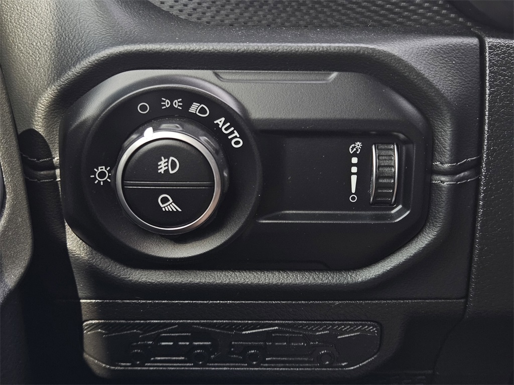 2024 Jeep Gladiator Rubicon photo 19