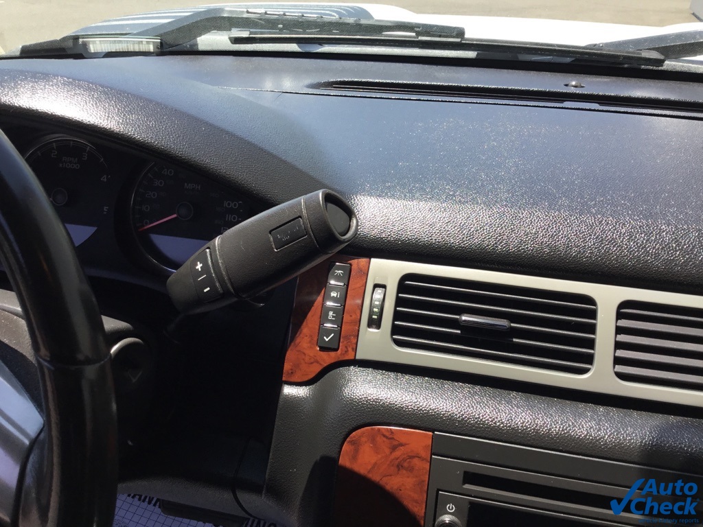 2011 Chevrolet Silverado 3500HD LTZ photo 44