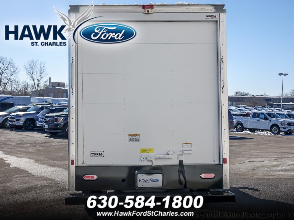 2023 Ford E-350 photo 5