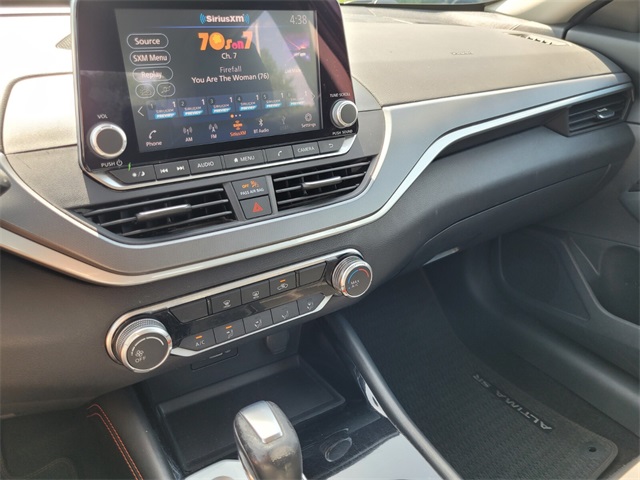 2023 Nissan Altima 2.5 SR photo 16