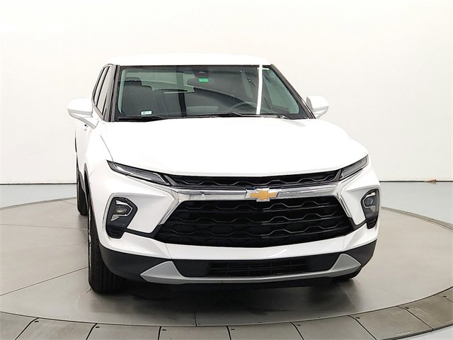 2024 Chevrolet Blazer 2LT photo 2