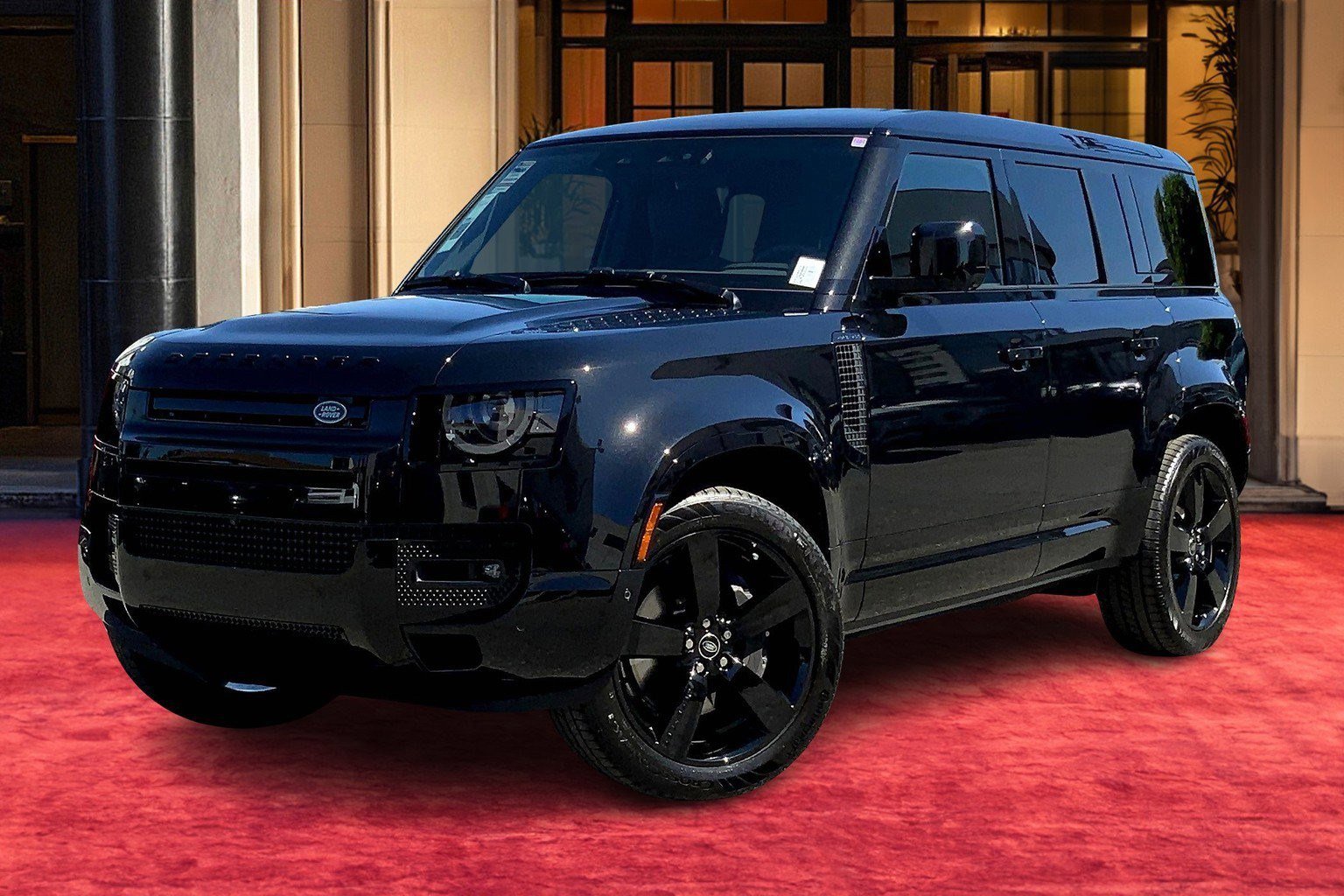 2025 Land Rover Defender X-Dynamic SE's photo