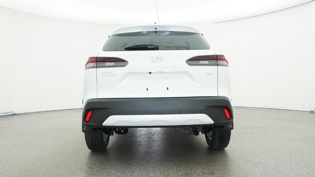 2026 Toyota Corolla Cross LE photo 17