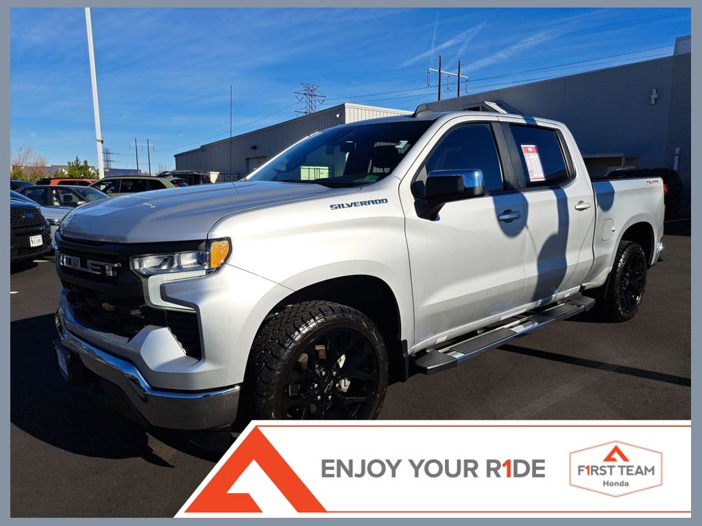 2022 Chevrolet Silverado 1500 LT's photo