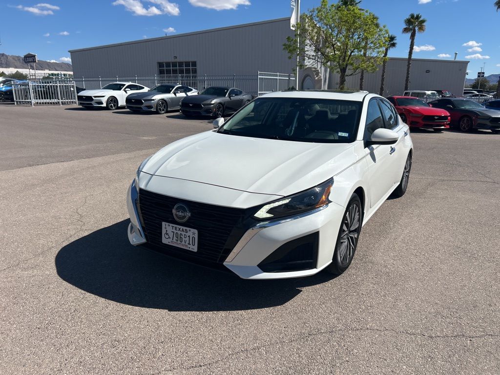 2023 Nissan Altima 2.5 SV photo 2