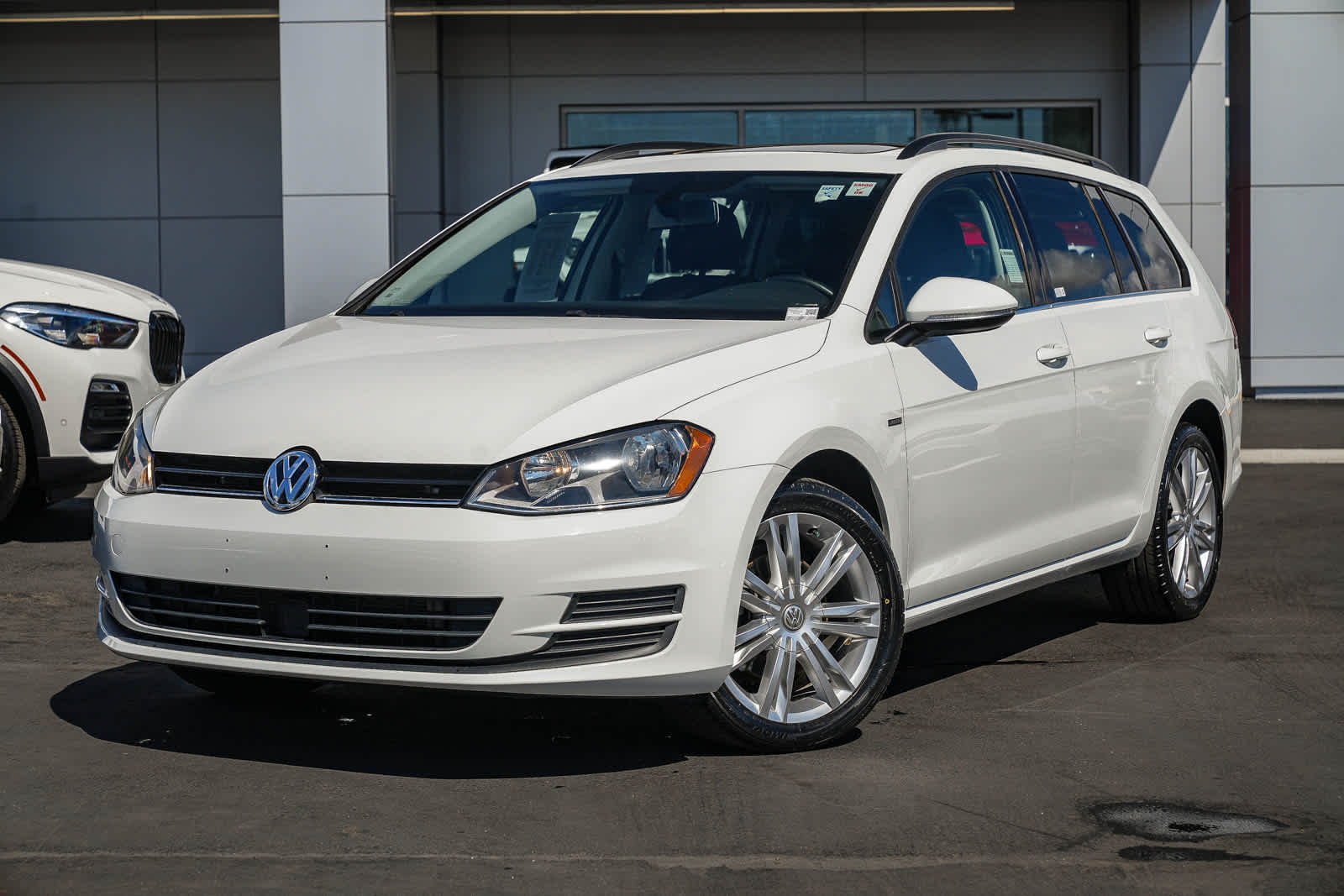 2016 Volkswagen Golf SportWagen
