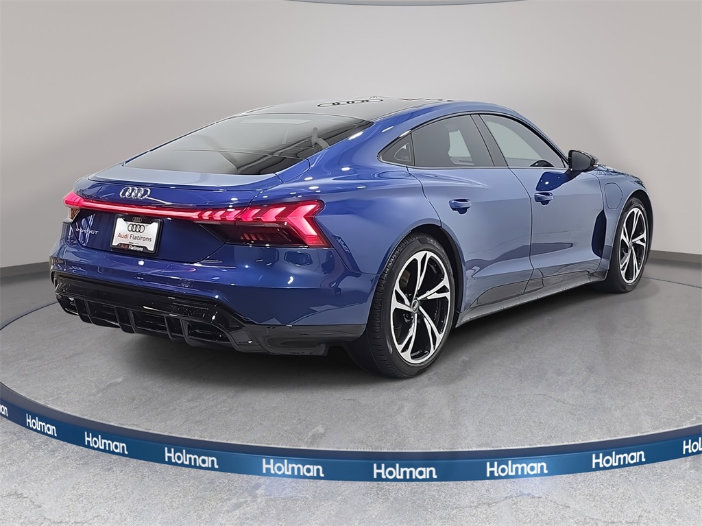 2022 Audi e-tron GT Premium Plus photo 4