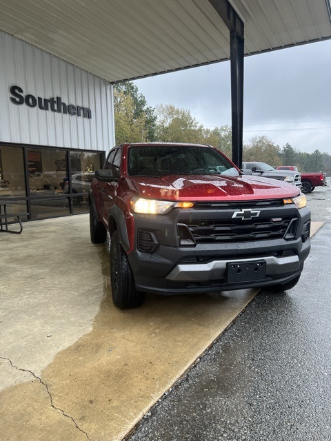 Used 2024 Chevrolet Colorado Trail Boss with VIN 1GCPTEEK8R1109665 for sale in Little Rock