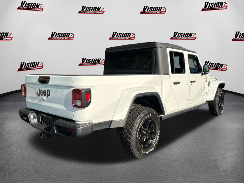 2021 Jeep Gladiator Willys photo 4