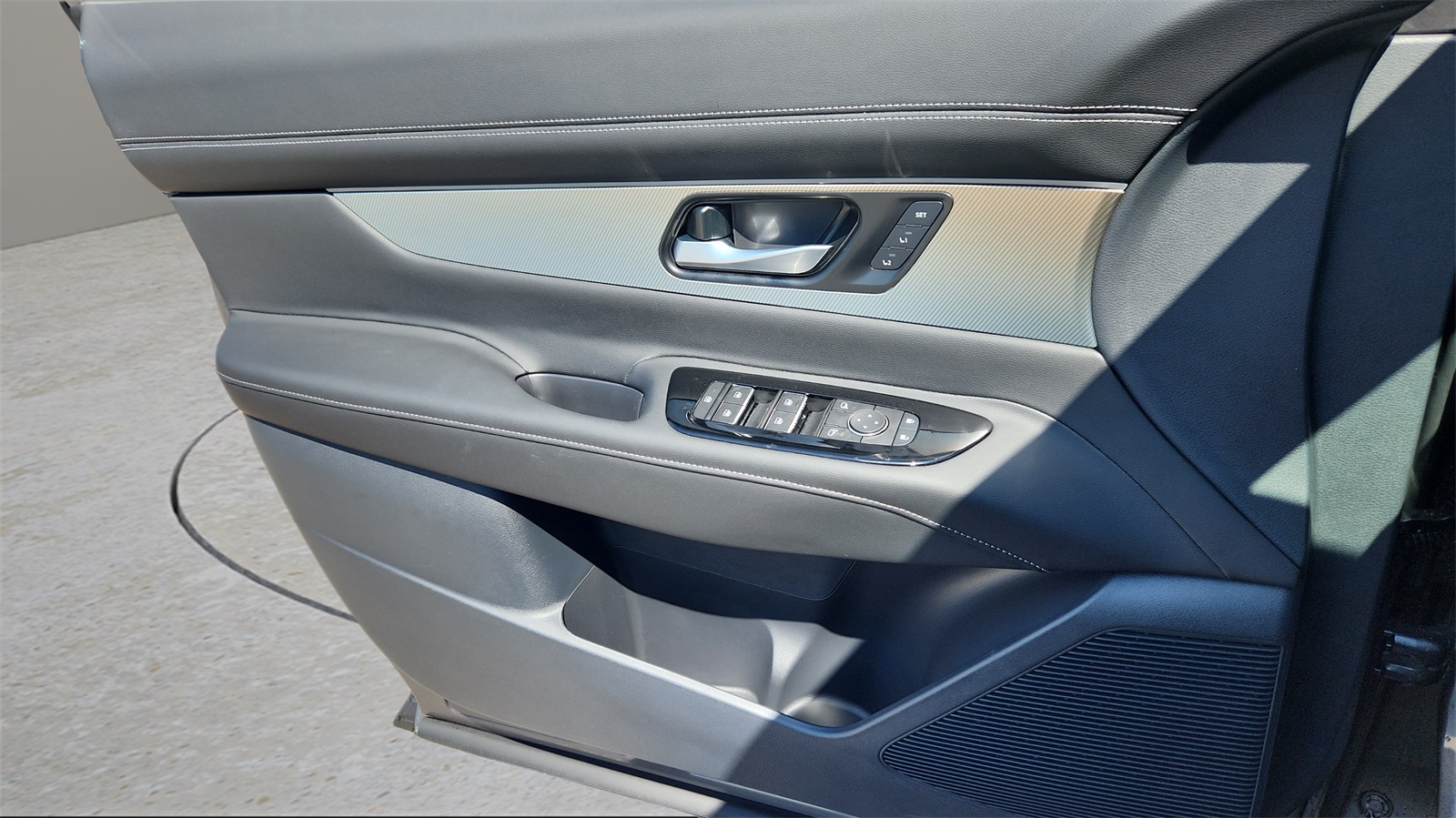 2025 Nissan Murano SL photo 19