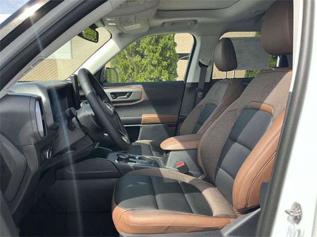 2025 Ford Bronco Sport Outer Banks photo 9
