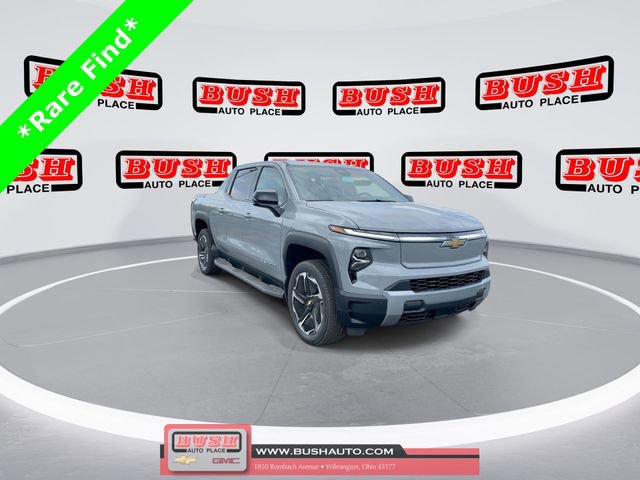 2026 Chevrolet Silverado EV LT's photo