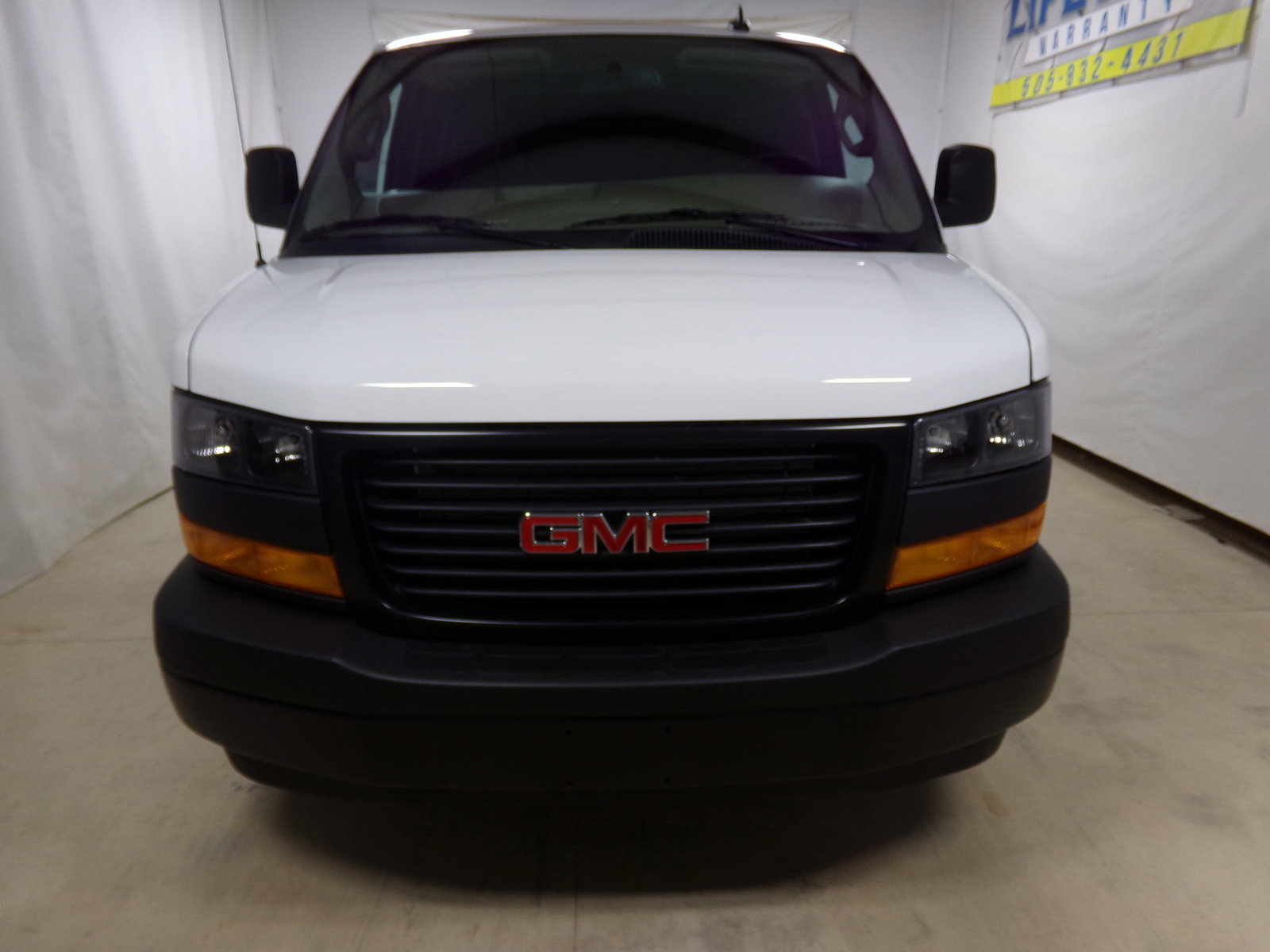 2025 Gmc Savana Cargo 2500 photo 2