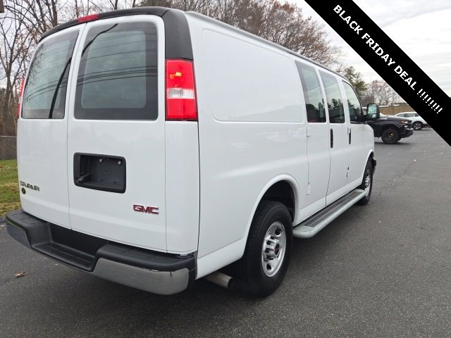2024 Gmc Savana Cargo 2500 photo 4