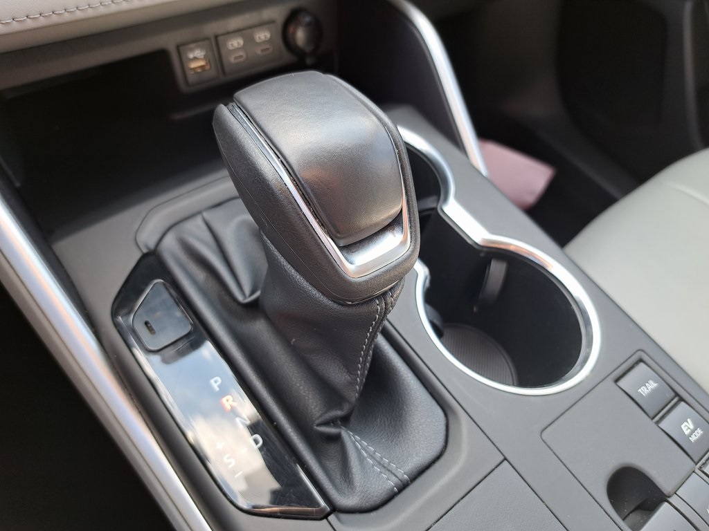 2023 Toyota Highlander Hybrid XLE photo 18