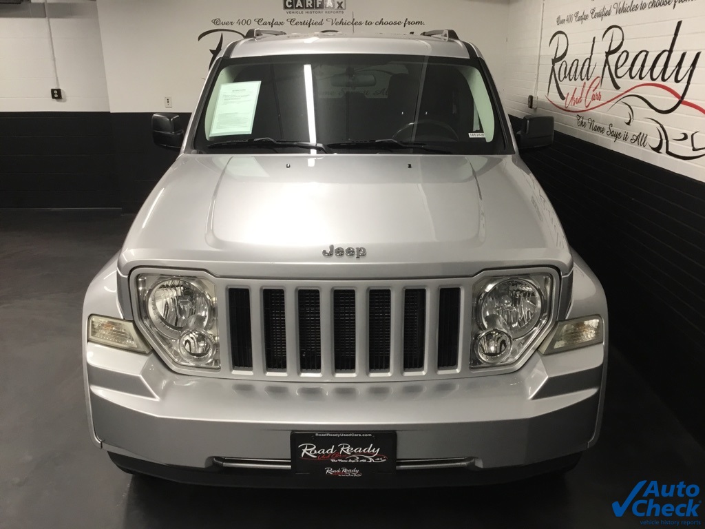 2012 Jeep Liberty Sport photo 4