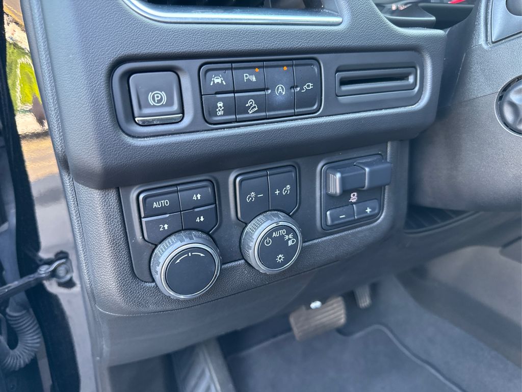 2021 Chevrolet Tahoe Z71 photo 42