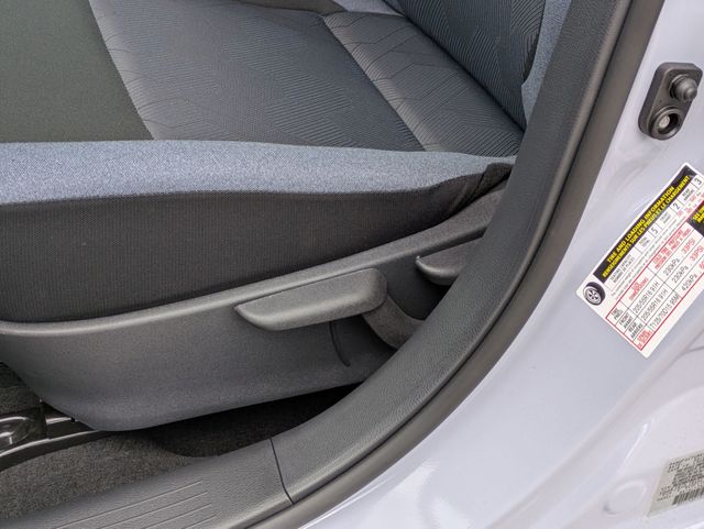 2025 Nissan Versa SV photo 13