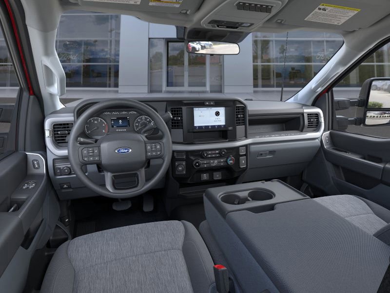 2025 Ford F-250 XLT photo 8