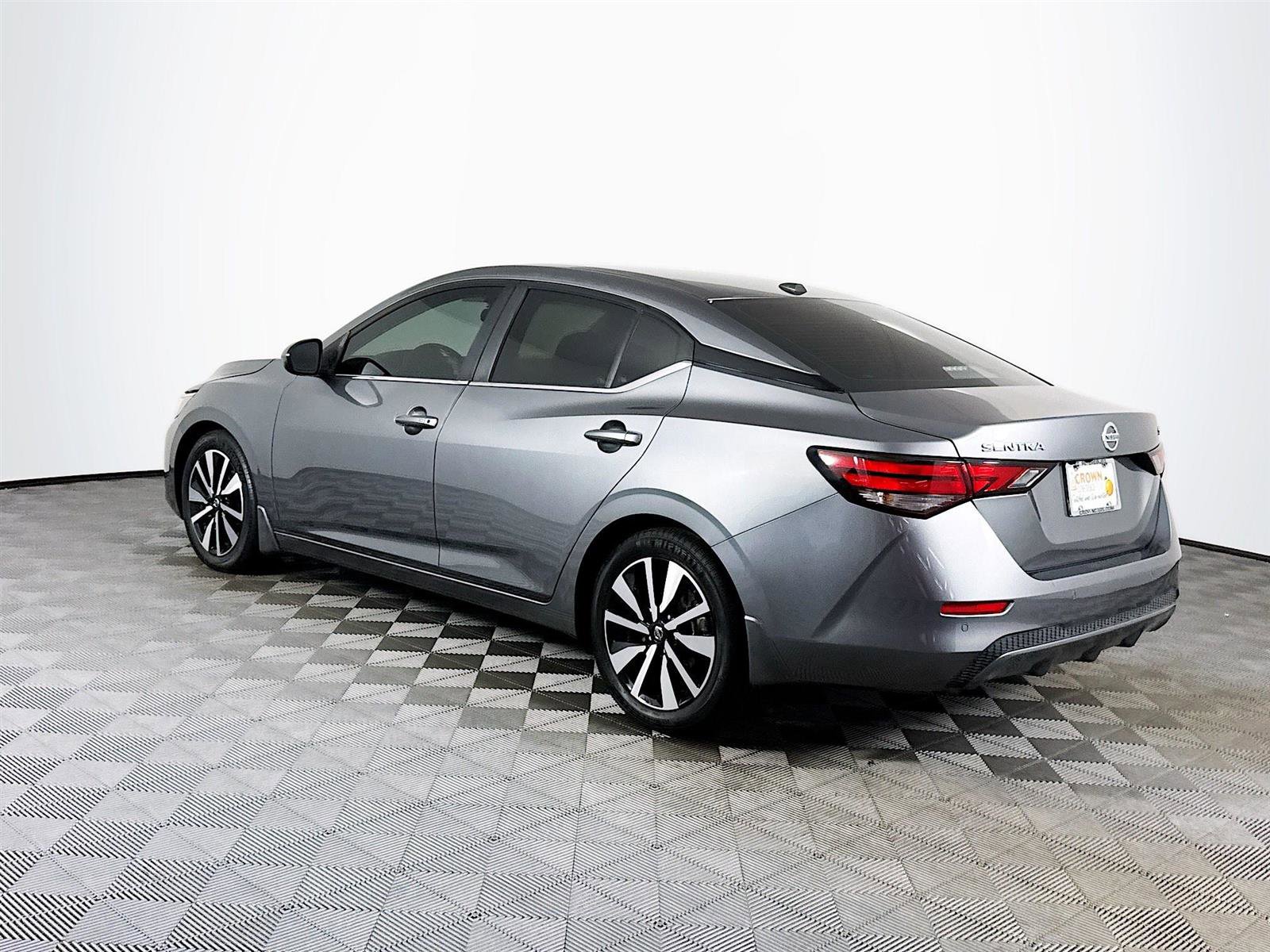 2022 Nissan Sentra SV photo 5