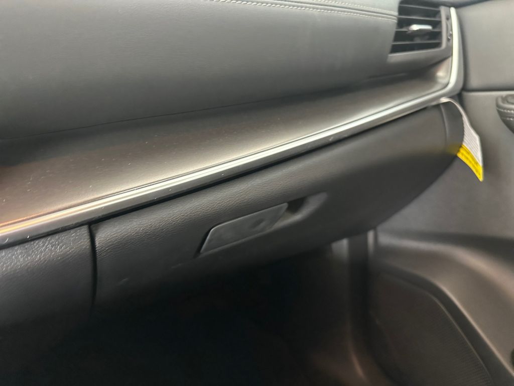 2024 Nissan Rogue SV photo 21