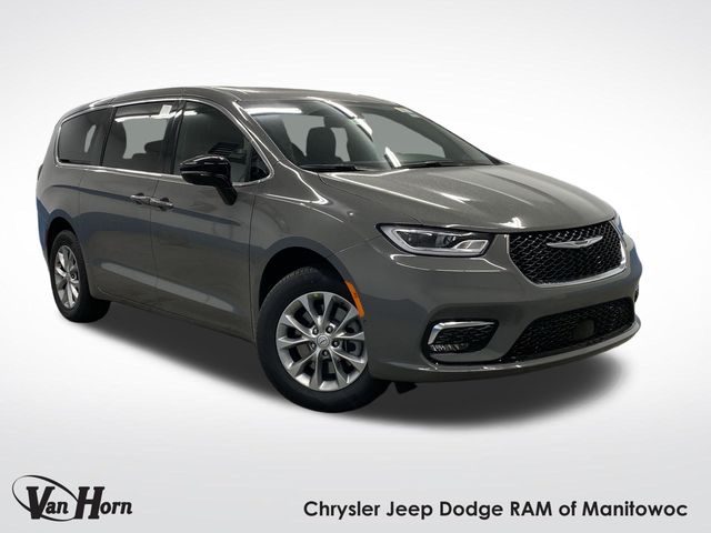 2025 Chrysler Pacifica photo 40