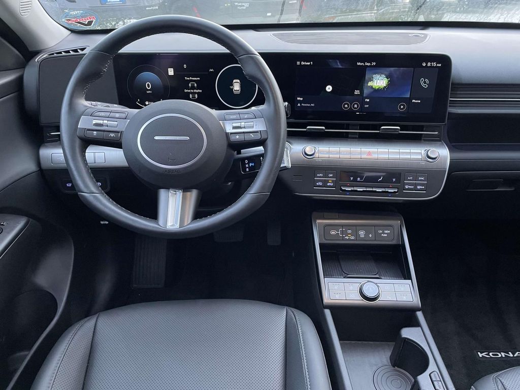 2025 Hyundai Kona Limited photo 3